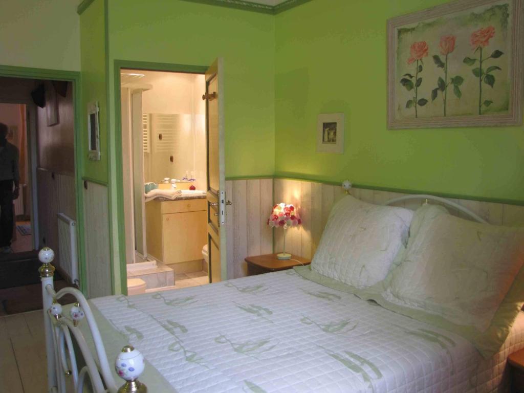 Chambres D'Hotes Les Pensees Douces オセール 部屋 写真