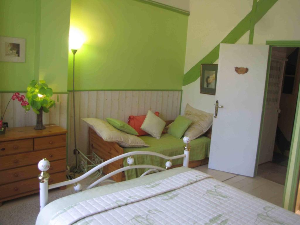 Chambres D'Hotes Les Pensees Douces オセール 部屋 写真