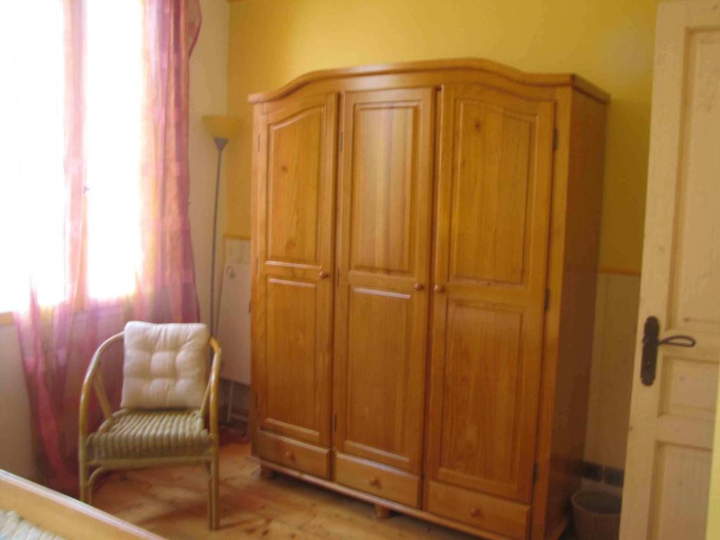 Chambres D'Hotes Les Pensees Douces オセール 部屋 写真